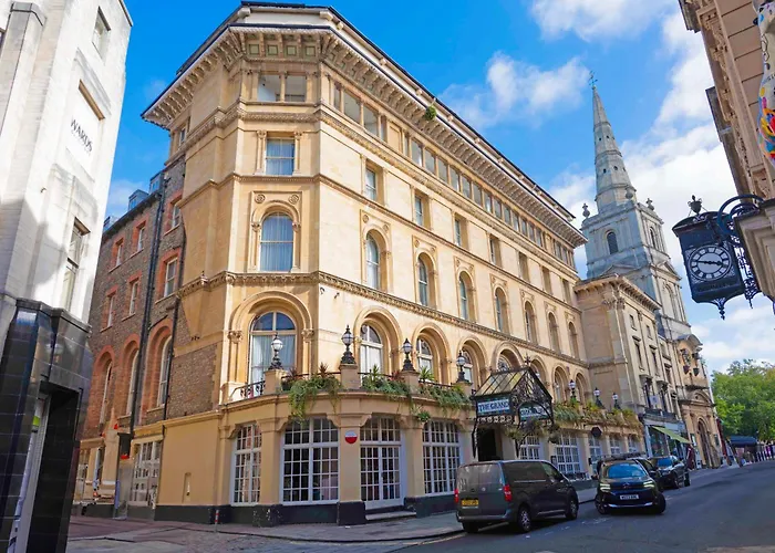 Animaux admis Grand Bristol By Sunday